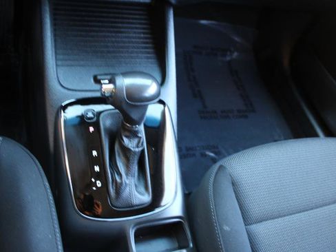 Used 2017 Kia Forte LX w/ LX Popular Plus Package image 24