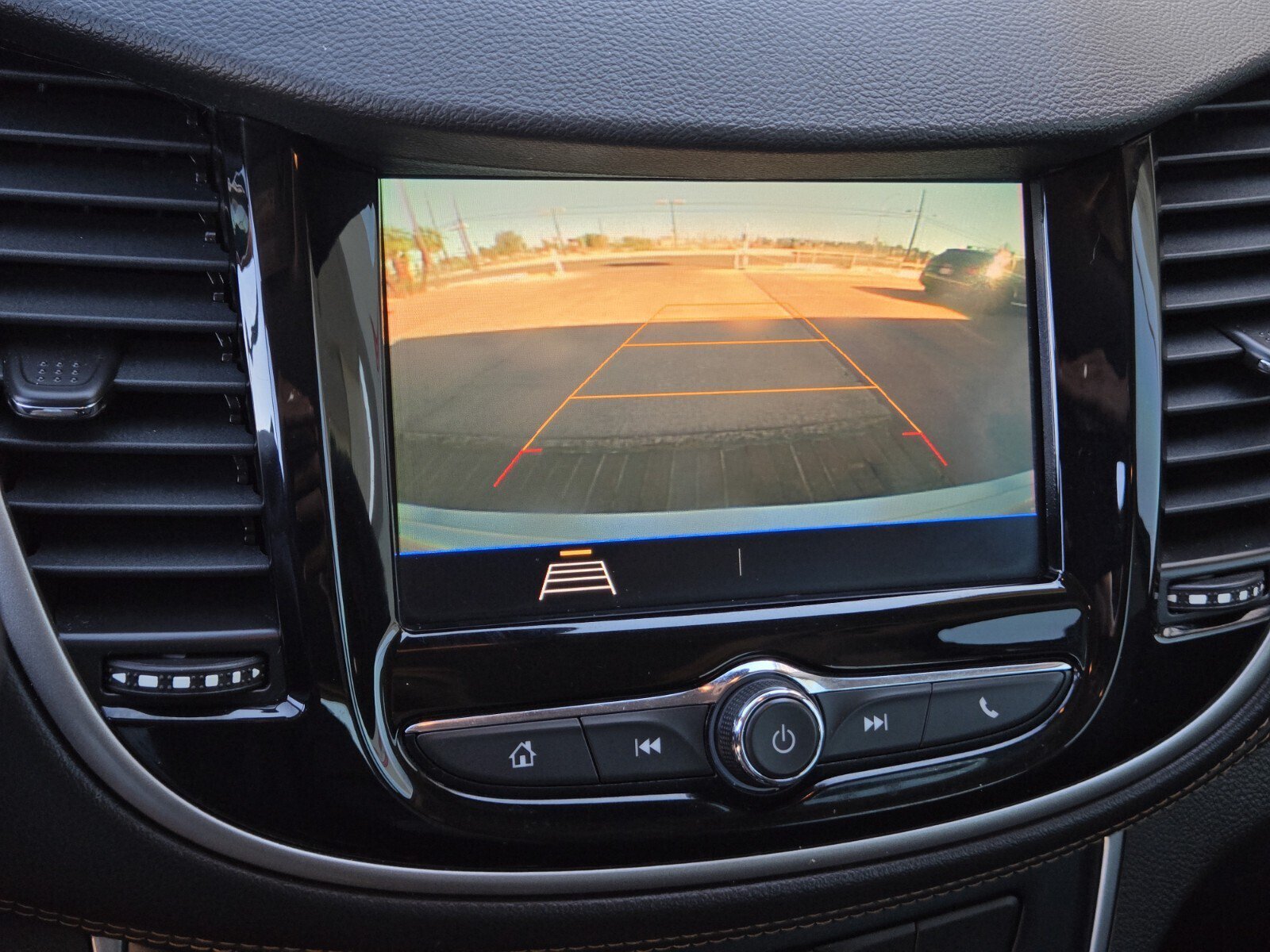 Used 2020 Chevrolet Trax LS FWD image 18
