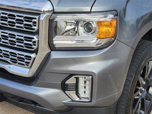 Used 2022 GMC Canyon Denali image 9