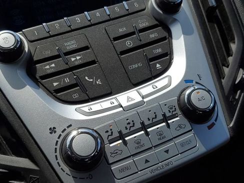 Used 2013 Chevrolet Equinox LS FWD image 15