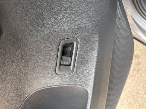 New 2026 Volkswagen Atlas Cross Sport SE image 17