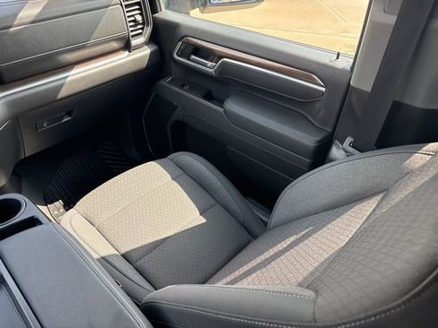 Used 2025 Chevrolet Silverado 2500 LT w/ Convenience Package AWD/4WD image 17