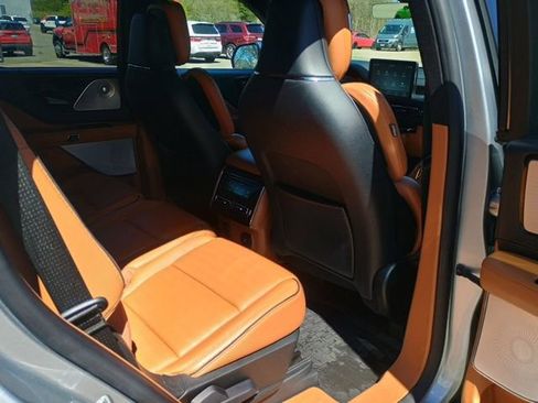 Used 2020 Lincoln Aviator Black Label w/ Dynamic Handling Package AWD/4WD image 17