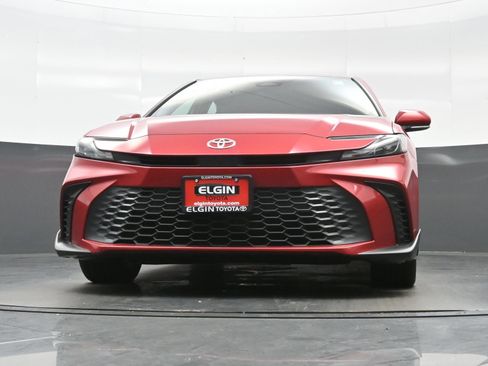 Used 2025 Toyota Camry SE FWD image 27