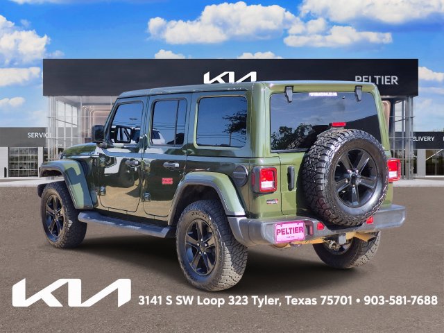 Used 2021 Jeep Wrangler Unlimited Sahara AWD/4WD image 4