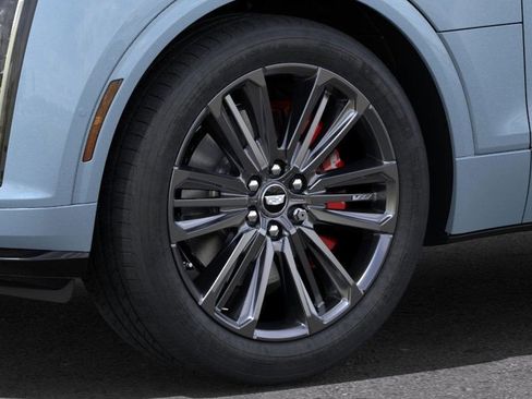 New 2026 Cadillac Lyriq V image 10