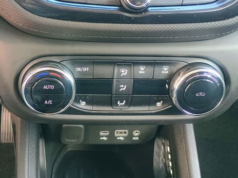 Used 2023 Chevrolet TrailBlazer LT w/ Convenience Package image 17