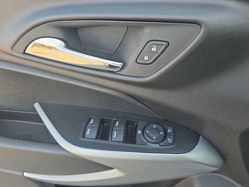 Used 2026 Chevrolet Trax LS w/ Driver Confidence Package image 28