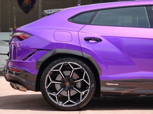 Used 2024 Lamborghini Urus Performante AWD/4WD image 21