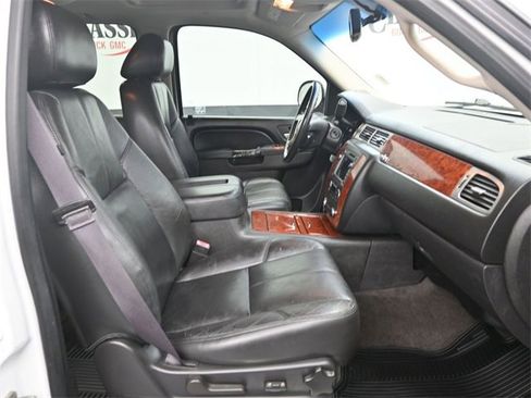 Used 2014 Chevrolet Tahoe LT w/ Texas Edition image 10