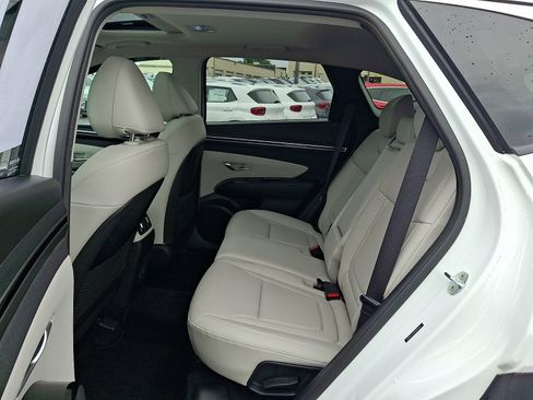 Certified 2022 Hyundai Tucson SEL w/ Convenience + Premium Package AWD/4WD image 11