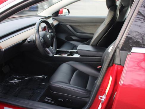 Used 2018 Tesla Model 3 Long Range image 10