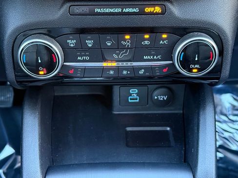 Certified 2022 Ford Escape SEL image 16