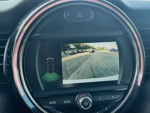 Used 2019 MINI Cooper 4-Door Hardtop FWD image 13