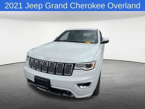 Used 2021 Jeep Grand Cherokee Overland AWD/4WD image 3