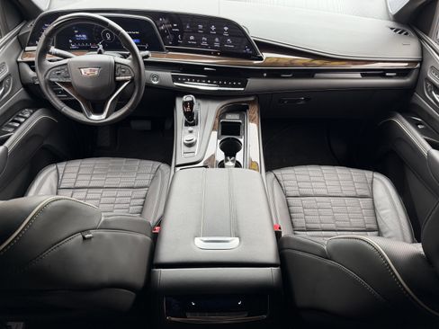 Used 2023 Cadillac Escalade Sport Platinum AWD/4WD image 12