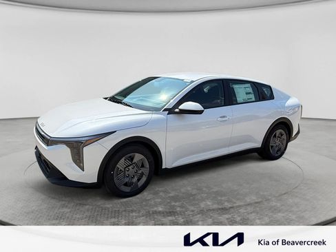 New 2026 Kia K4 FWD image 1