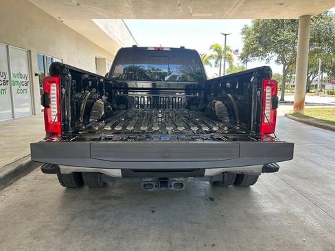 Used 2025 Ford F350 Lariat w/ Lariat Ultimate Package AWD/4WD image 37