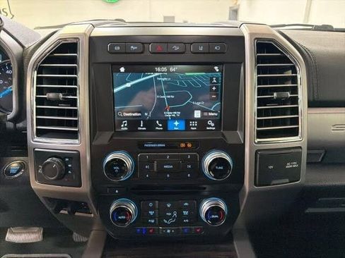Used 2017 Ford F250 Platinum w/ Platinum Ultimate Package AWD/4WD image 19