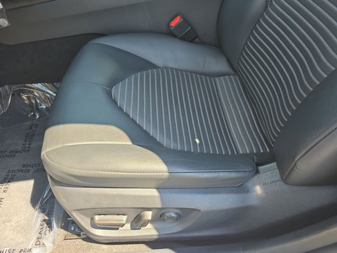 Used 2024 Toyota Camry SE FWD image 27