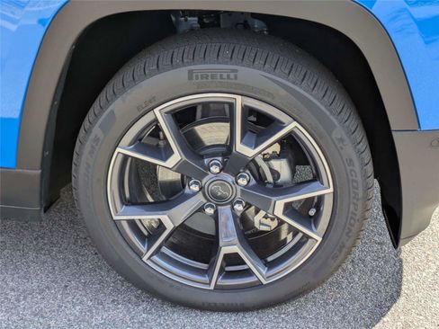 New 2026 Jeep Cherokee Overland w/ Advanced Pro Tech Group AWD/4WD image 15