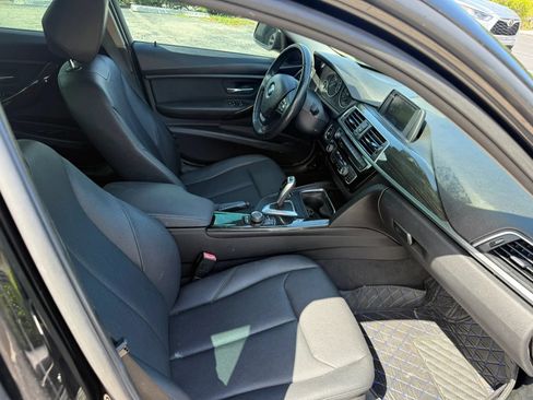 Used 2018 BMW 320i Sedan RWD image 5