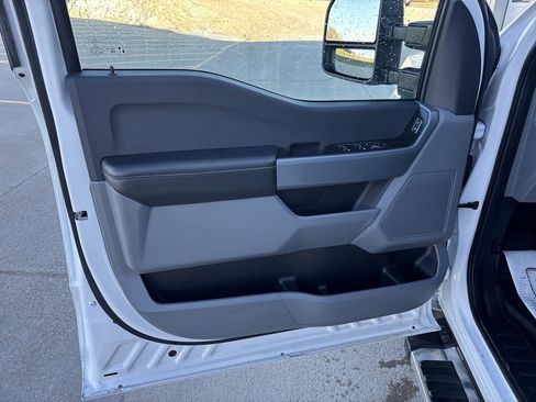 Used 2023 Ford F150 XLT w/ XTR Package image 15