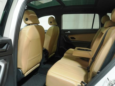 Used 2024 Volkswagen Tiguan SE R-Line AWD/4WD image 13