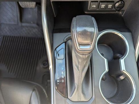 Used 2021 Toyota Highlander XSE image 11