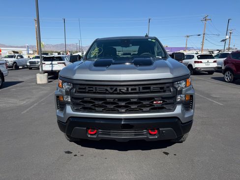 Used 2025 Chevrolet Silverado 1500 Custom Trail Boss w/ LPO, Dark Essentials Package AWD/4WD image 8