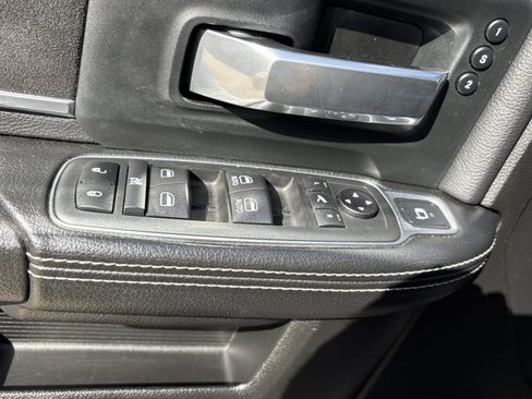 Used 2020 RAM 2500 Laramie w/ Night Edition image 26