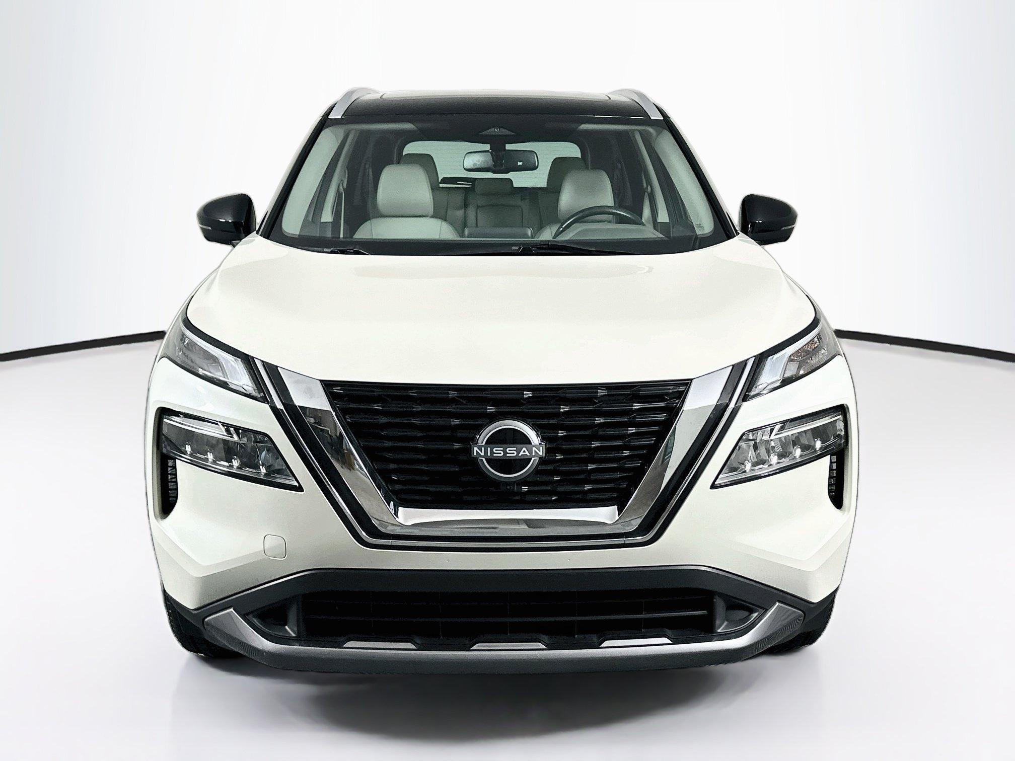 Used 2023 Nissan Rogue SL AWD/4WD image 2