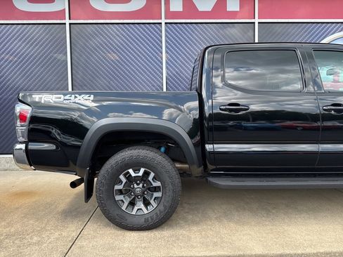 Used 2023 Toyota Tacoma TRD Off-Road image 5