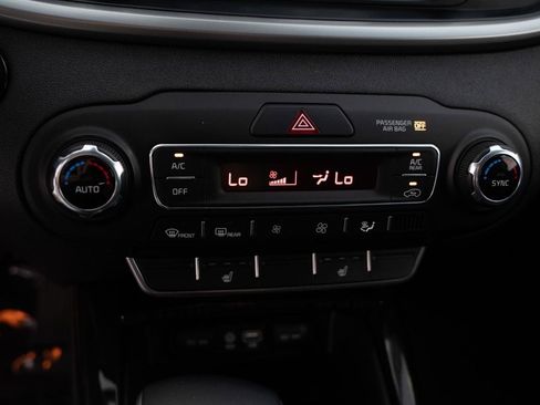 Used 2020 Kia Sorento EX FWD image 19