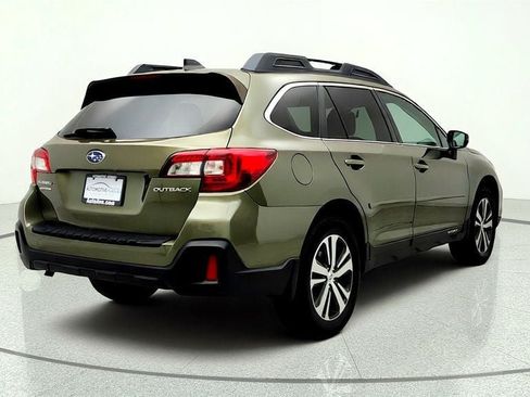 Used 2018 Subaru Outback 2.5i Limited AWD/4WD image 5