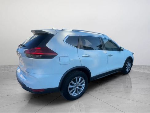 Used 2019 Nissan Rogue SV AWD/4WD image 5