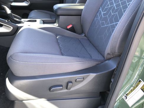 New 2026 Nissan Frontier SV w/ Tow Package image 22