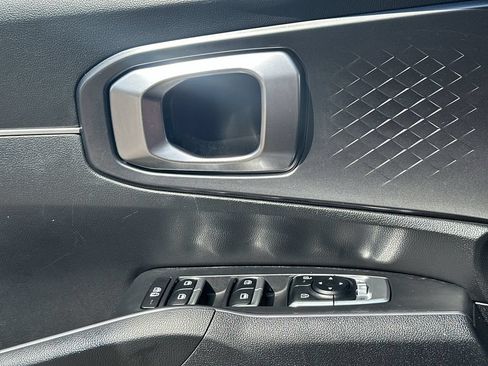 Used 2024 Kia Sorento S FWD image 30