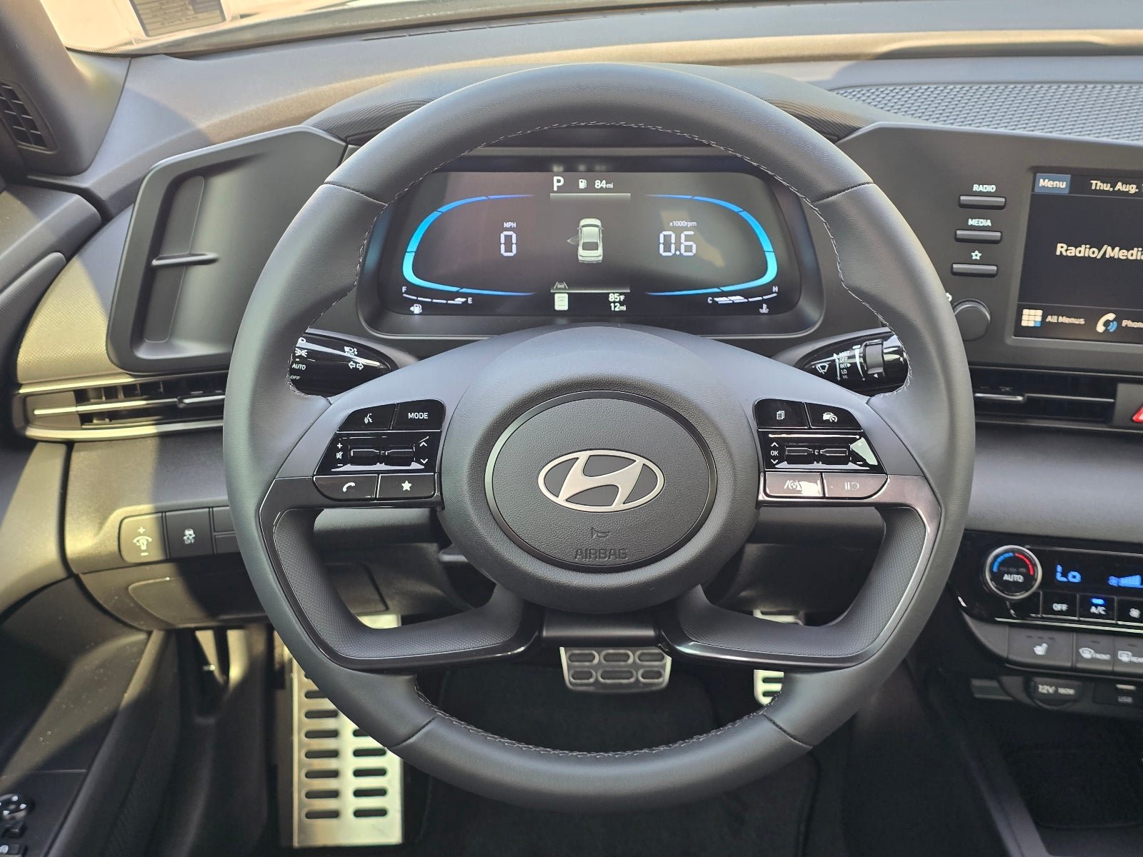 Used 2026 Hyundai Elantra SEL Sport FWD image 13