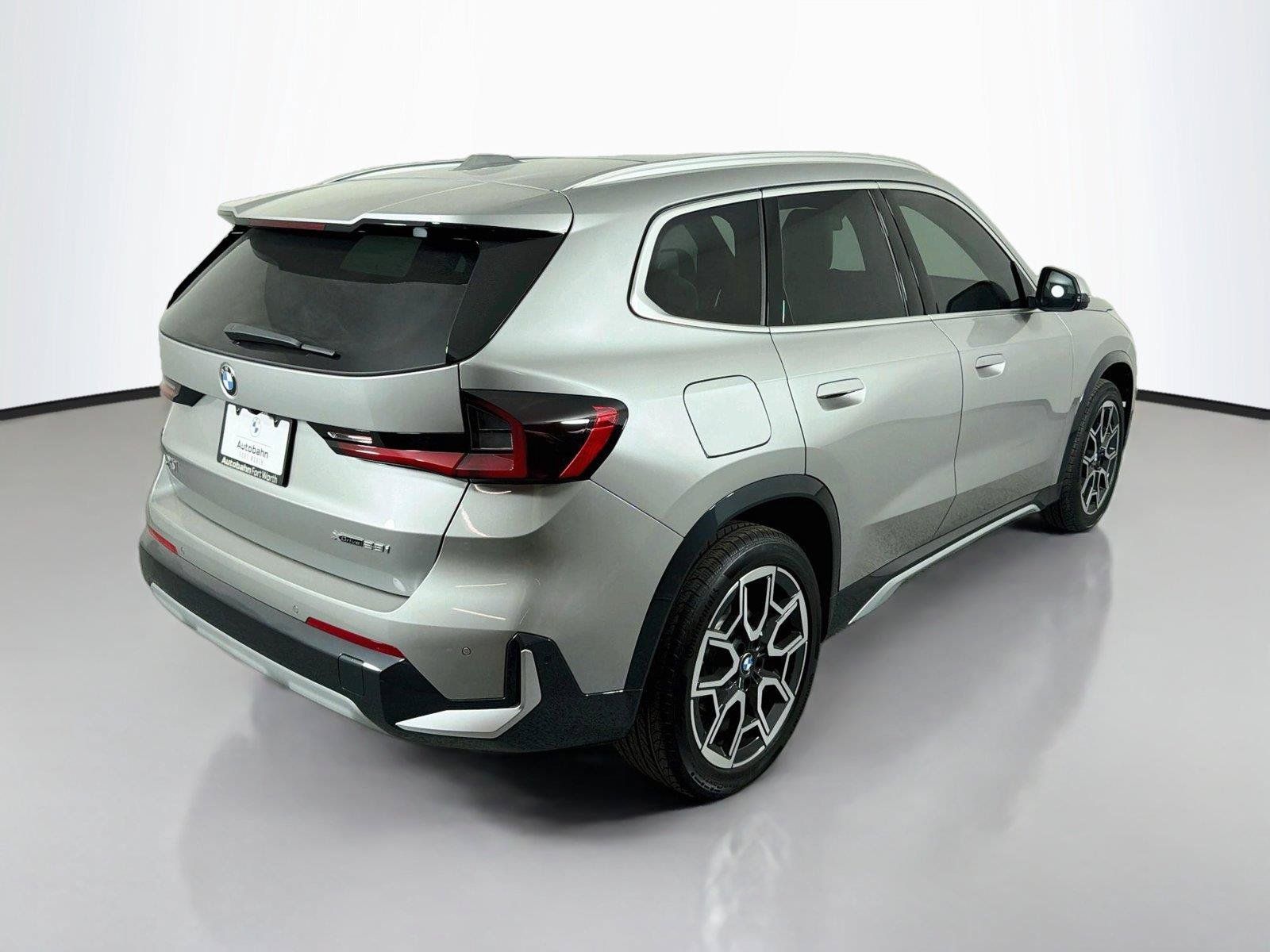 New 2027 BMW X1 xDrive28i AWD/4WD image 5