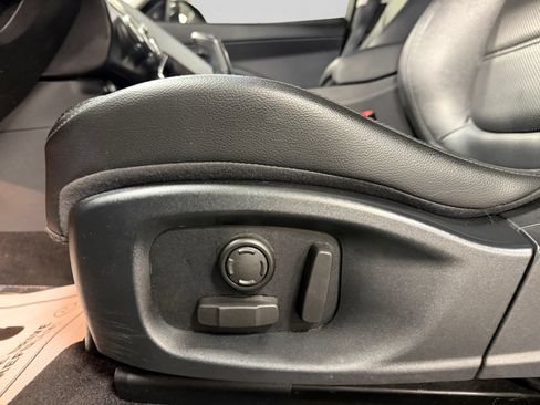 Used 2018 Jaguar E-PACE SE AWD/4WD image 37