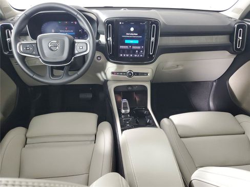 Certified 2026 Volvo XC40 B5 Plus AWD/4WD image 15