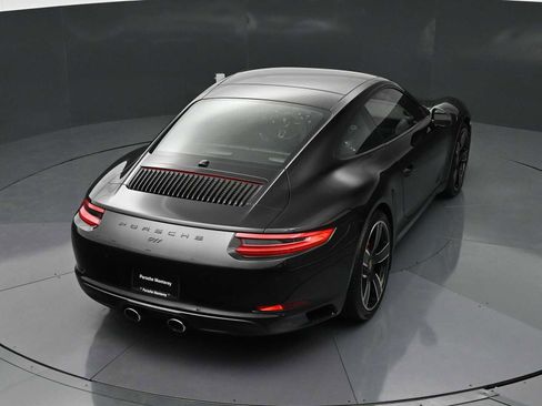Certified 2018 Porsche 911 Carrera S RWD image 31