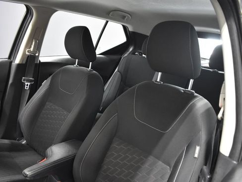 Used 2021 Nissan Kicks S FWD image 16