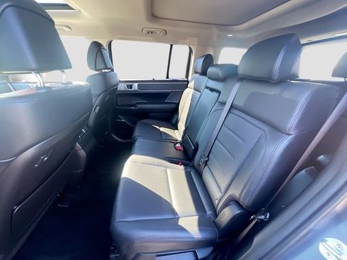 Used 2025 Hyundai Santa Fe Limited image 25