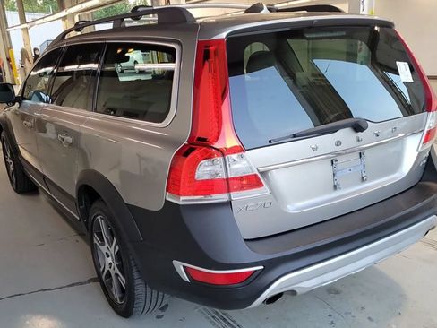 Used 2015 Volvo XC70 T6 AWD/4WD image 2