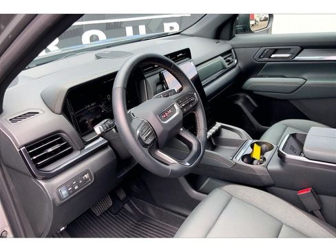 Used 2026 GMC Terrain AT4 w/ Convenience Package III AWD/4WD image 16