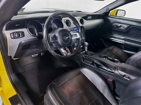 Used 2017 Ford Mustang GT Premium image 30