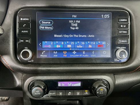 Used 2023 Nissan Kicks SR FWD image 27