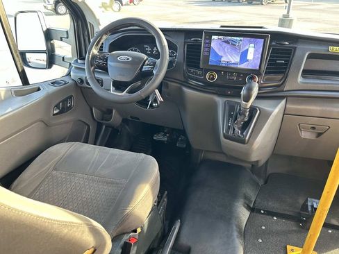 Used 2022 Ford Transit 350 DRW image 28